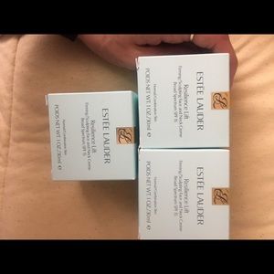 Estée Lauder resilience lift cream